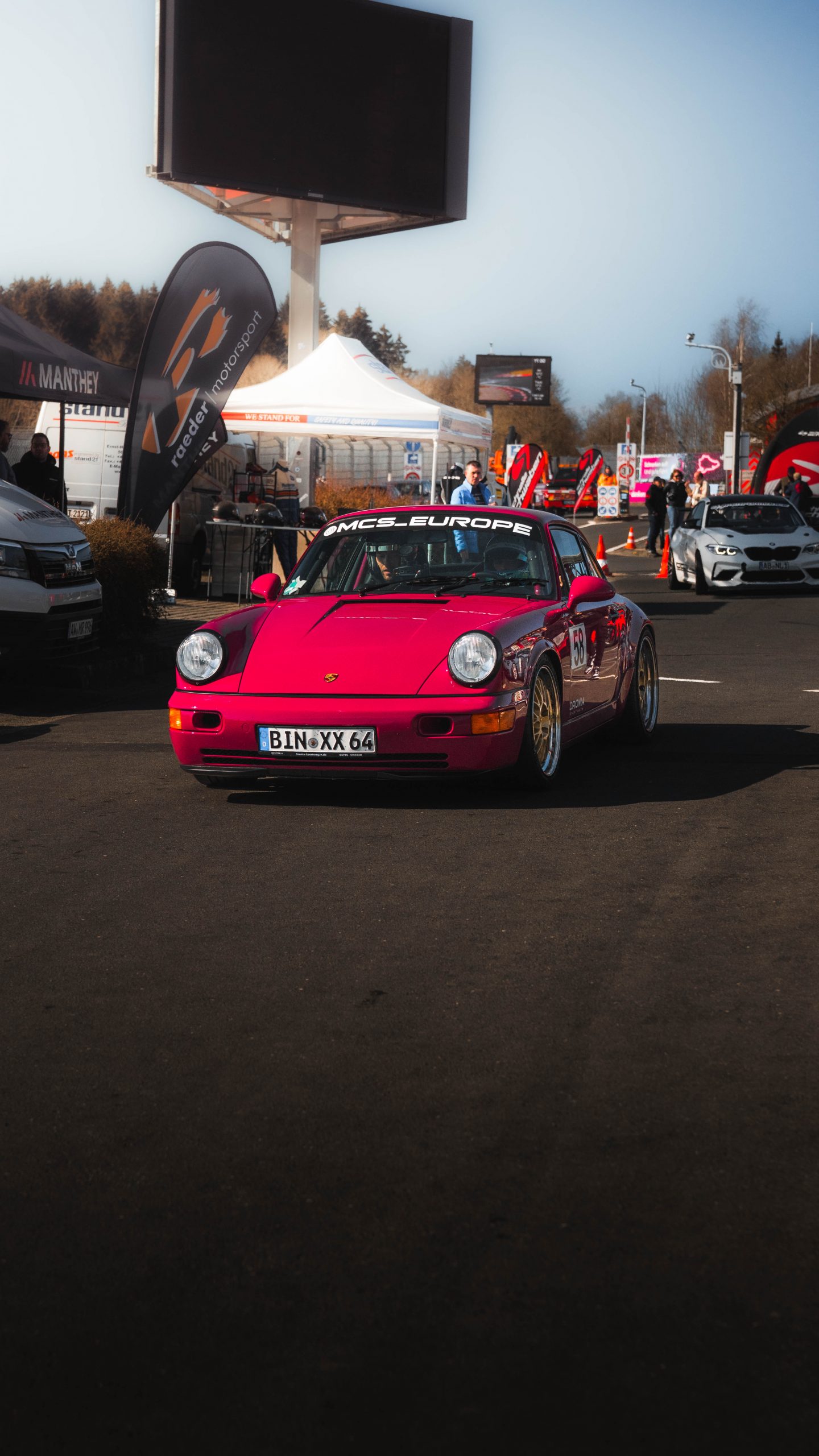 Porsche Dronia Sportwagen 1